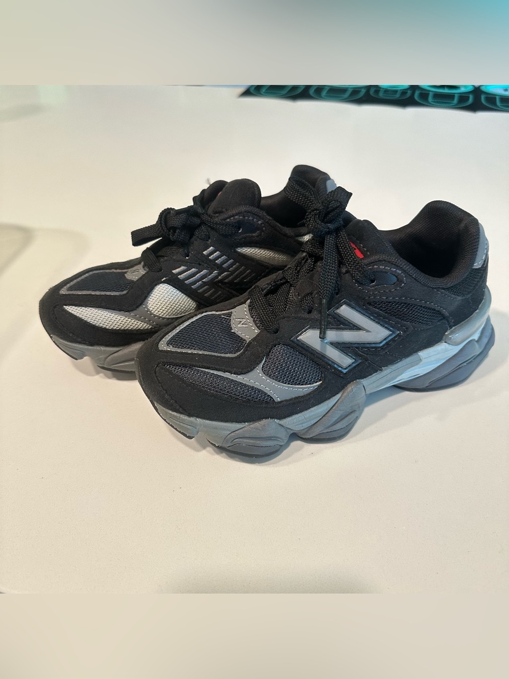 Kids new balance 9060